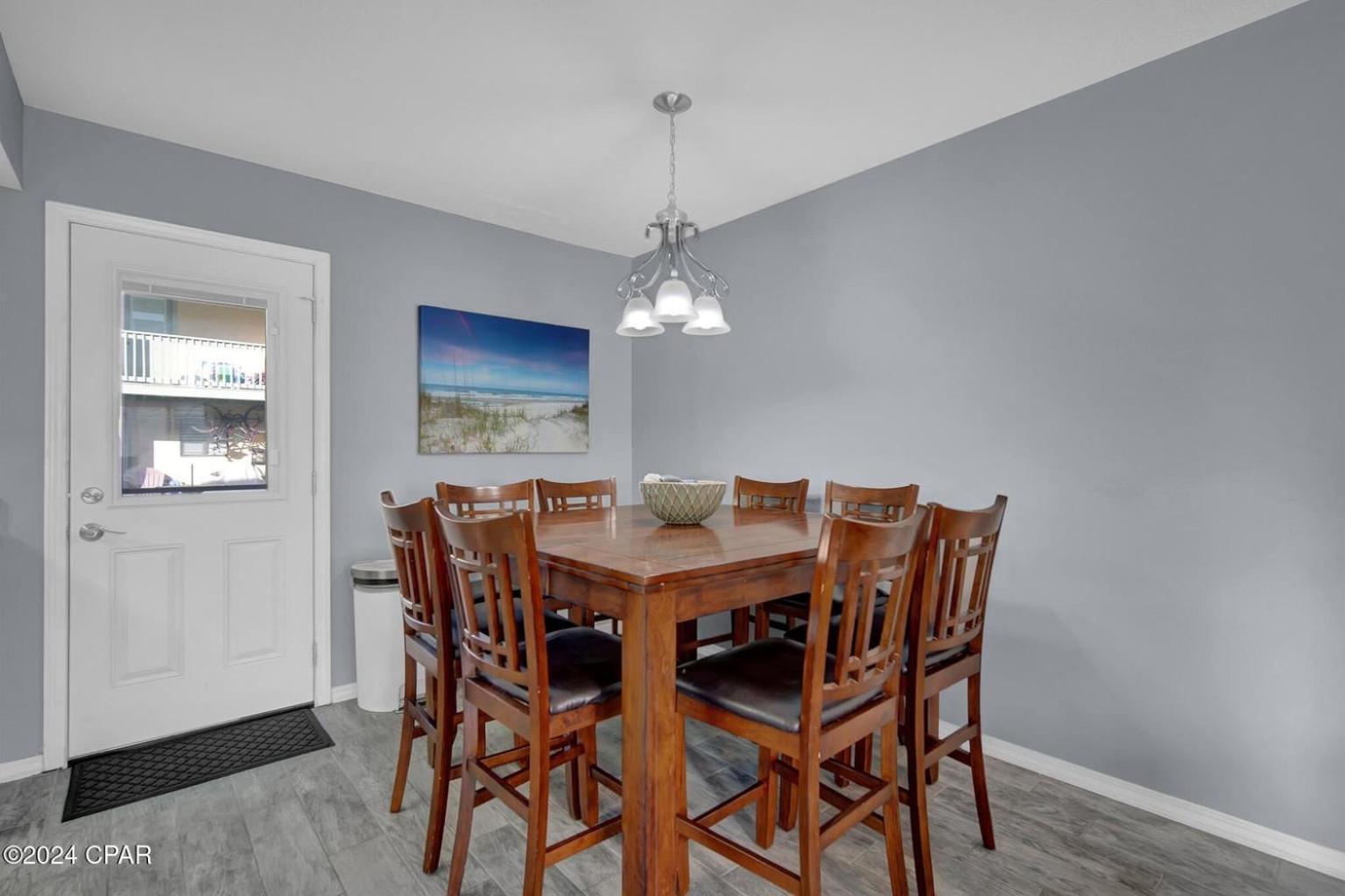 Apartment Sea Horsing Around 2 Bedroom 1.5 Bath Sleeps 8